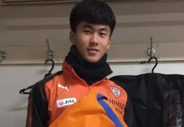 第12分钟，比塞克右路禁区下底倒三角给到迪马尔科门前的推射太正被门将扑出。